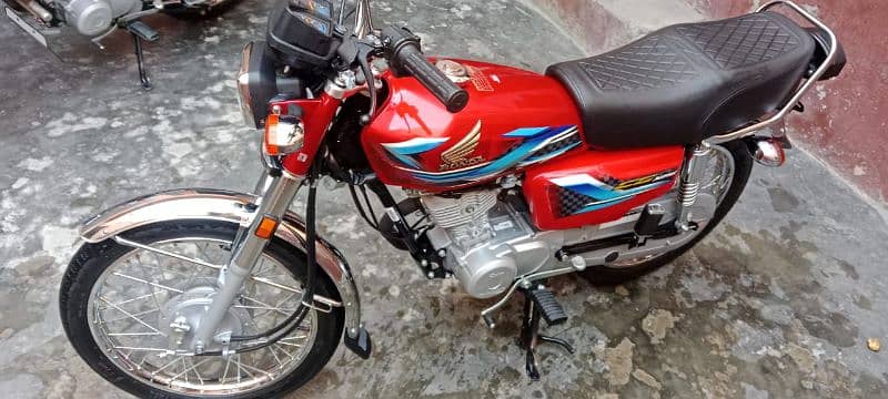 Honda cg125 , first owner , urgent sale. 7