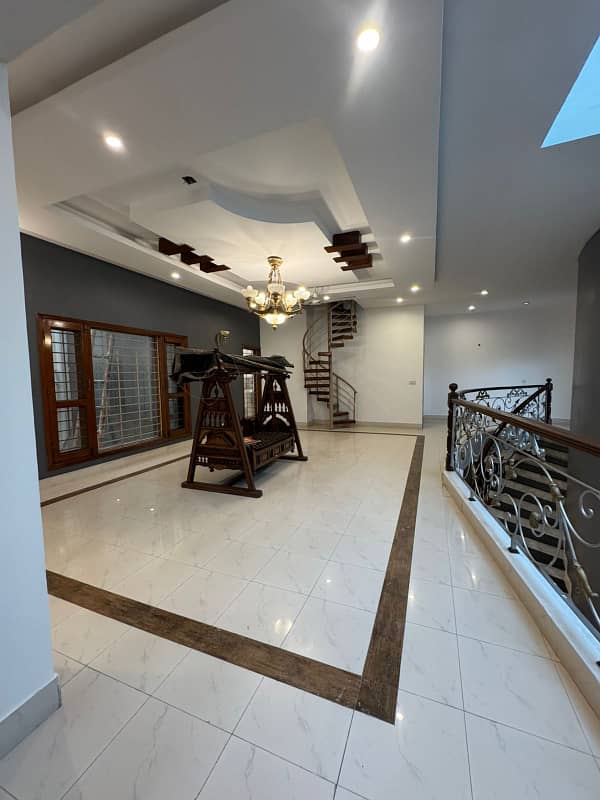 defence 600 yards bungalow for rent with basement famous architect designed line water 8