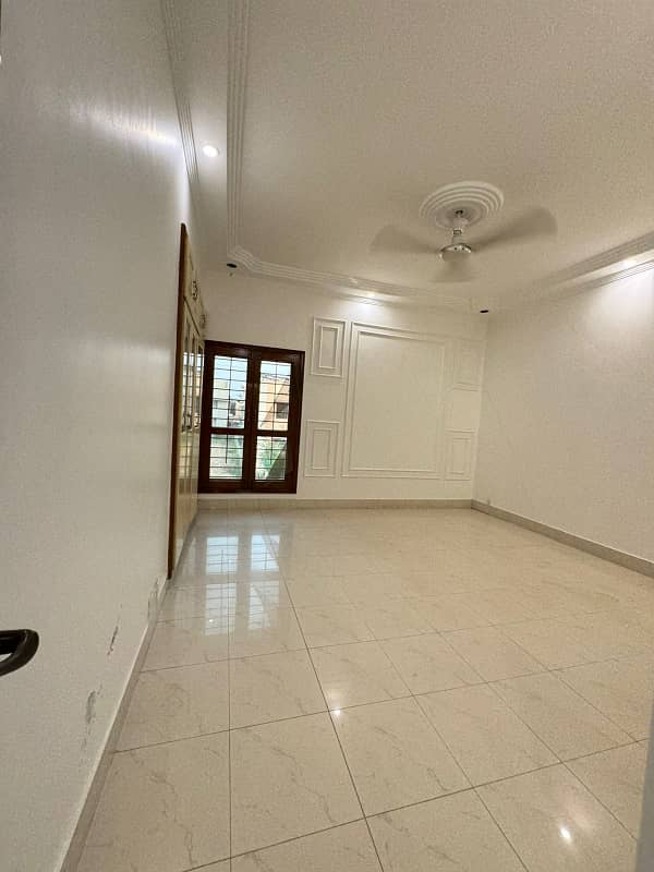 defence 600 yards bungalow for rent with basement famous architect designed line water 9