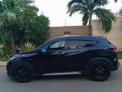 Honda Vezel 2014 fully genuine 1st owner