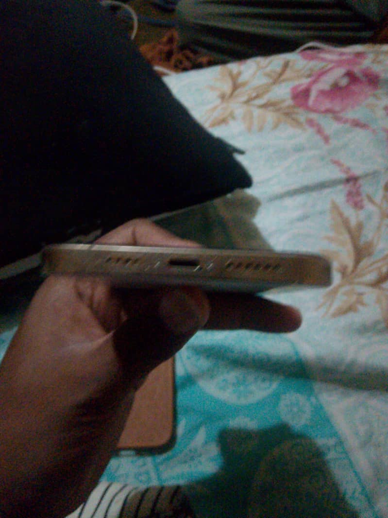 I phone 12 pro max 256 gb gold fU LlA 3