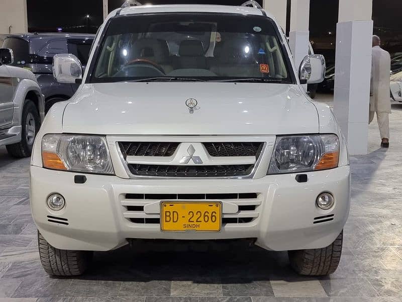 Mitsubishi Pajero 2005 0