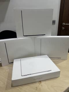 LATEST MACBOOK AIR M3 16 GB / 256 GB BUILD FOR APPLE INTELLIGENCE USA