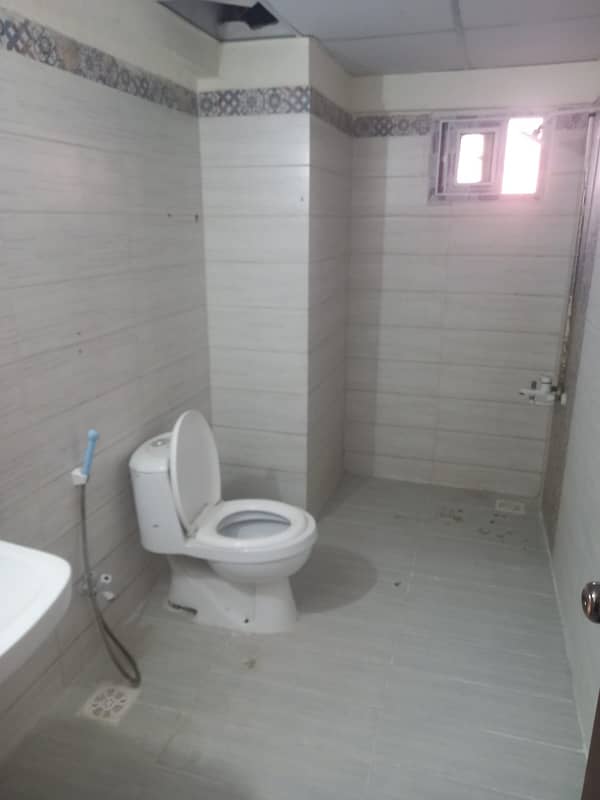 3 BED DD FLAT FOR RENT (ROYAL 8 ICON) IN GULSHAN E IQBAL BLOCK 13D2 13