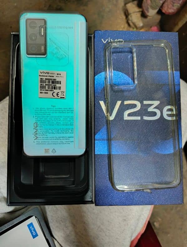 vivo v23e with warranty august 2025 look like new 1