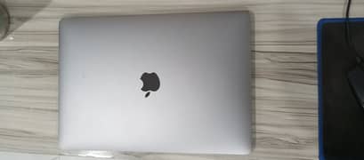 Apple Macbook Pro 2017 | Condition 10/10