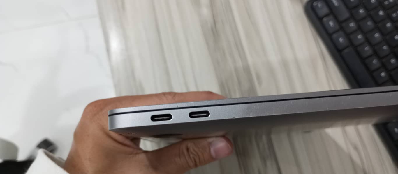 Apple Macbook Pro 2017 | Condition 10/10 4