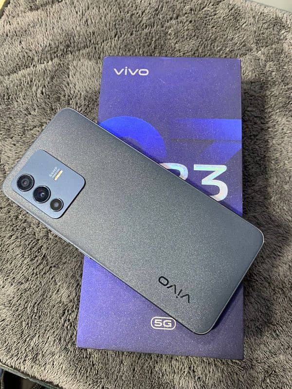 i am selling my phone vivo V23 5G 1