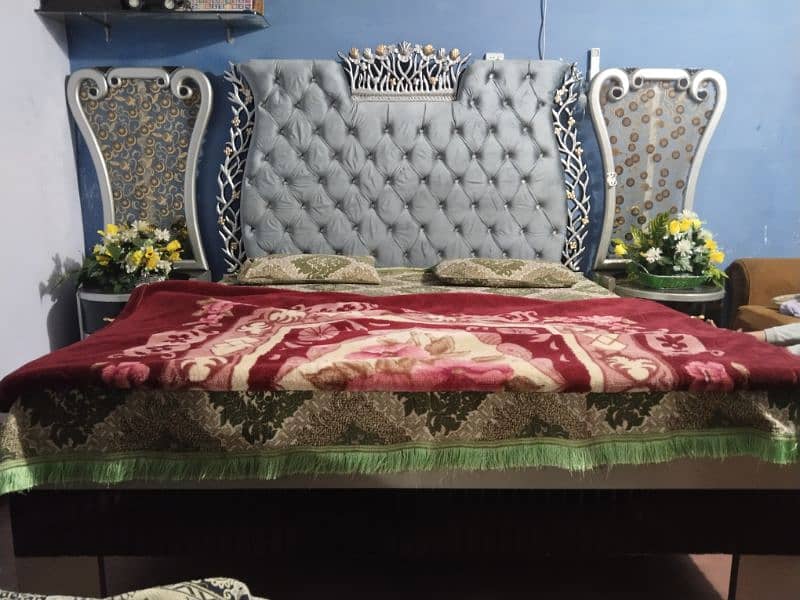 king size bed and dressing fresh condition 0