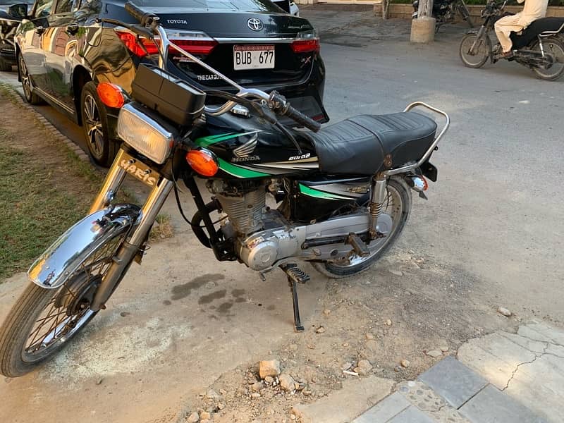 Honda cg 125 2013 larkana number 0