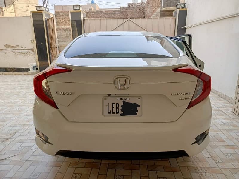 Honda Civic Oriel 2017 3