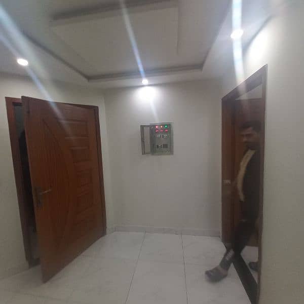 1 Bed Flat For Rent in Bahria Town Lahore 8