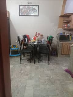 Sale my dining table Best condition 6 chairs