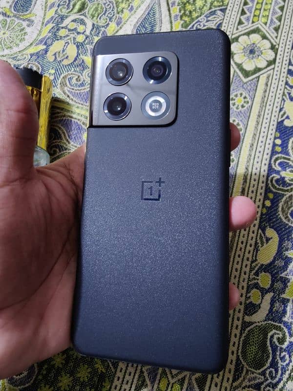 OnePlus 10 Pro (Non PTA) 1