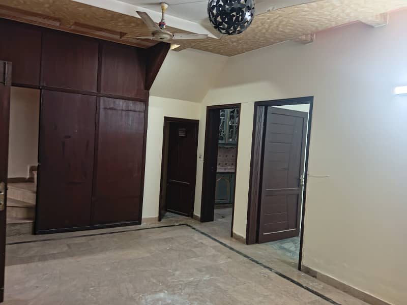 4 BED FULL HOUSE FOR RENT IN JOHAR TOWN 0