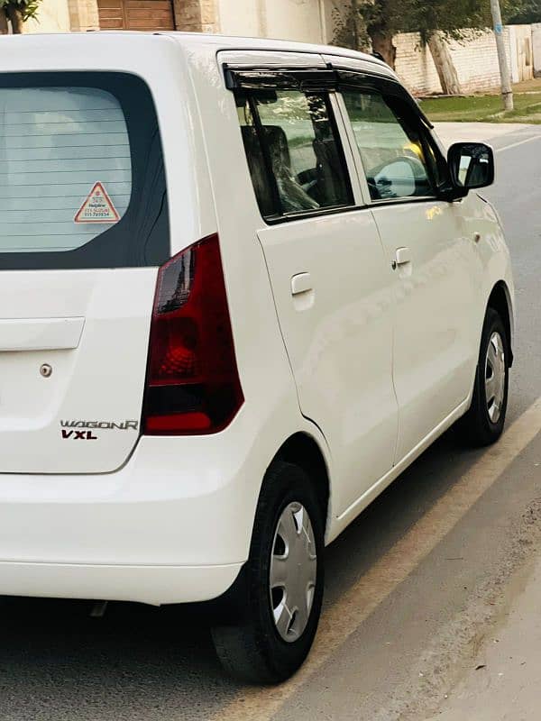 Suzuki Wagon R 2018 3