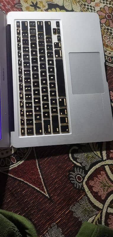 Macbook Air 2015 (10/10) condition 3