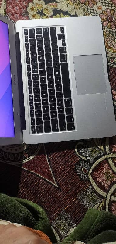 Macbook Air 2015 (10/10) condition 6