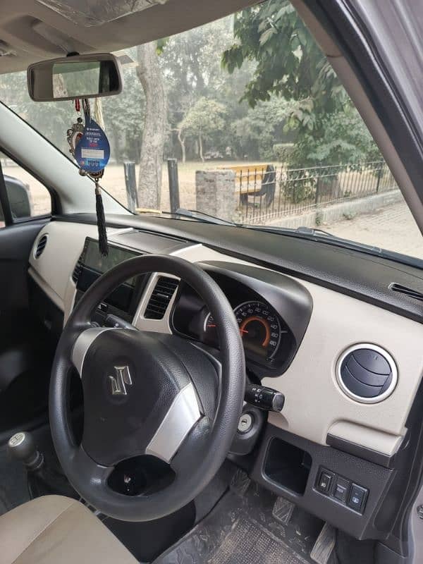 Suzuki Wagon R 2018 8