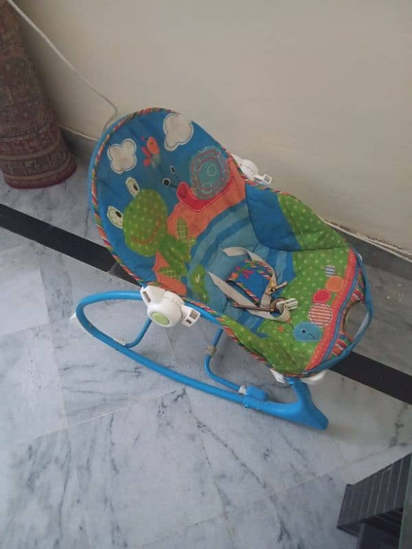 good condition swing cot age 0to 5 year 2