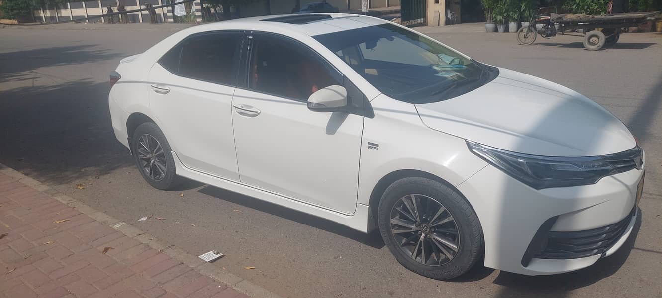 Toyota Altis Grande 2018 8