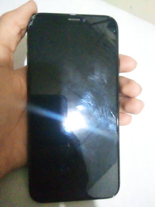 iphone X 8/10 condition 1