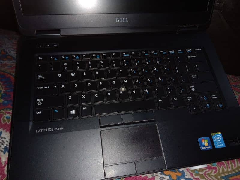 Dell Latitude E5440 1