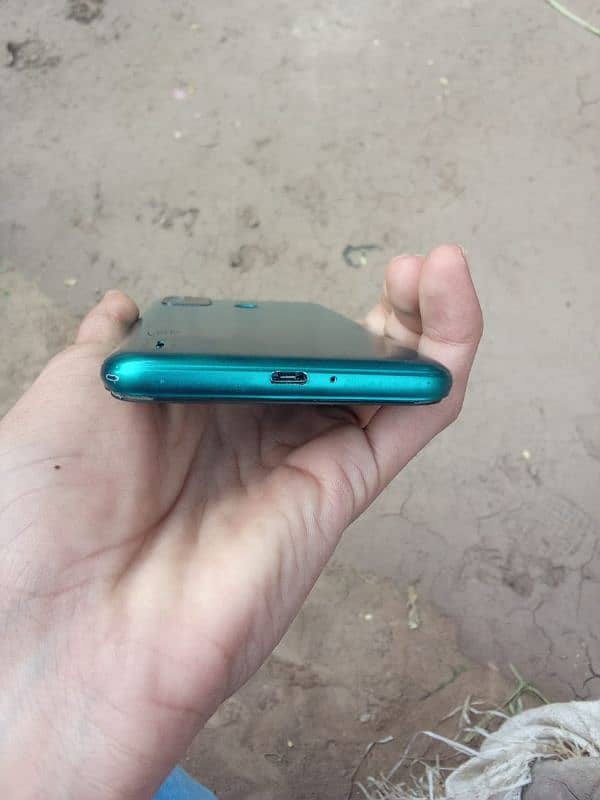 itel a48 mobile 4