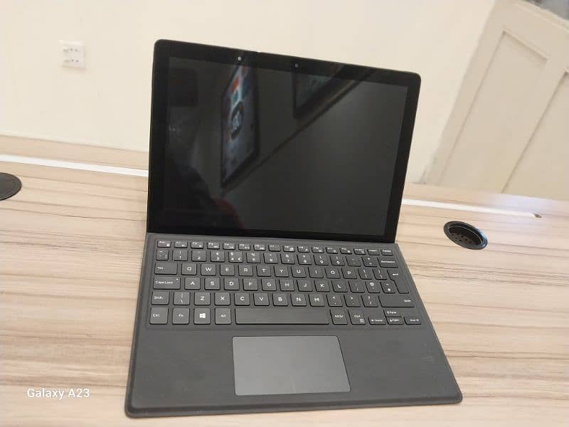 Dell 2 in 1 touch secreen 5