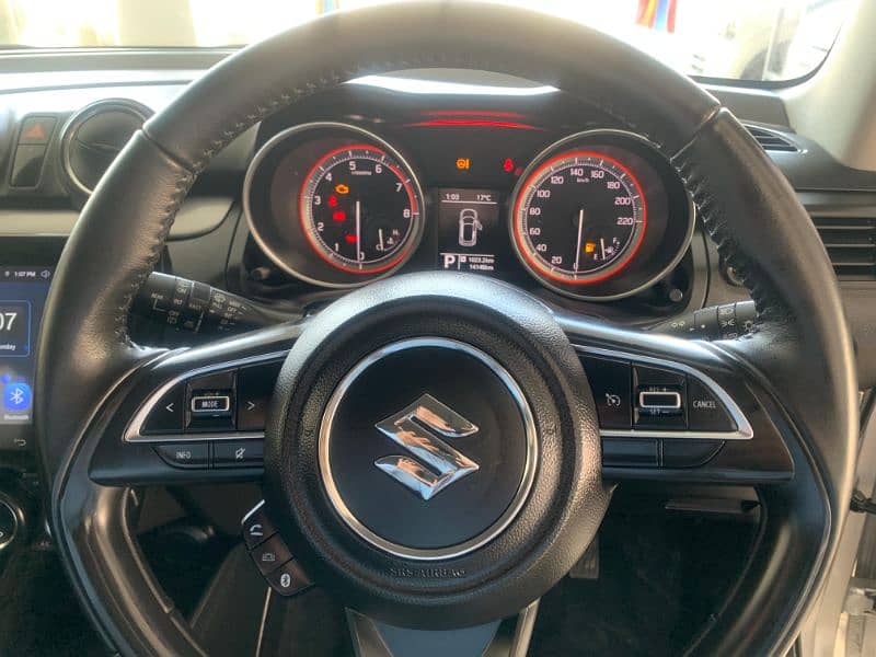 Suzuki Swift glx cvt 2022 5