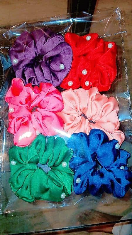 scrunchies 4