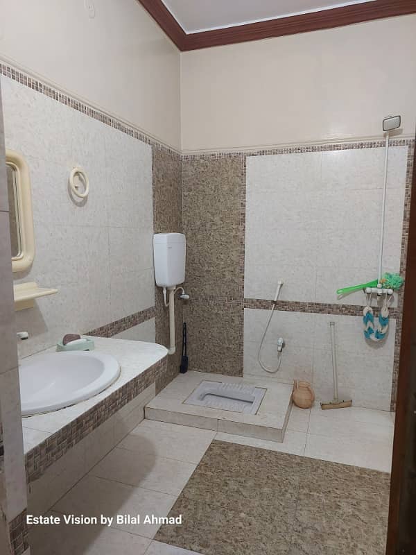 7 Marla dairdh story moqa pr jaga 9 Marla house for sale in khayban 2 5