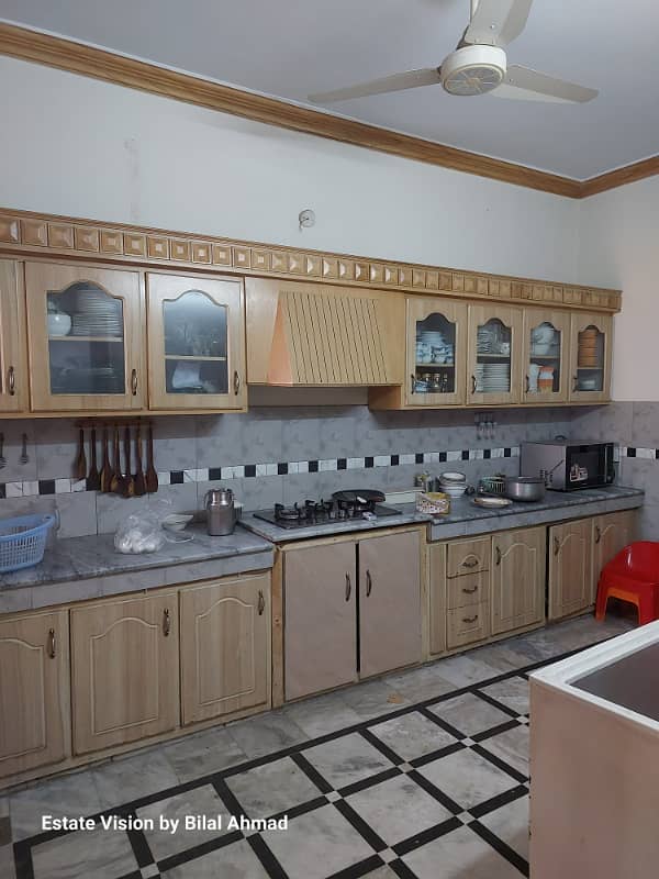 7 Marla dairdh story moqa pr jaga 9 Marla house for sale in khayban 2 10