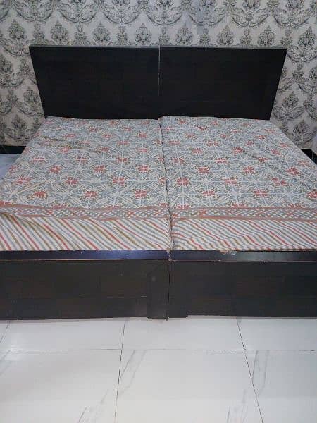 pair of single bed with matress for sale 0