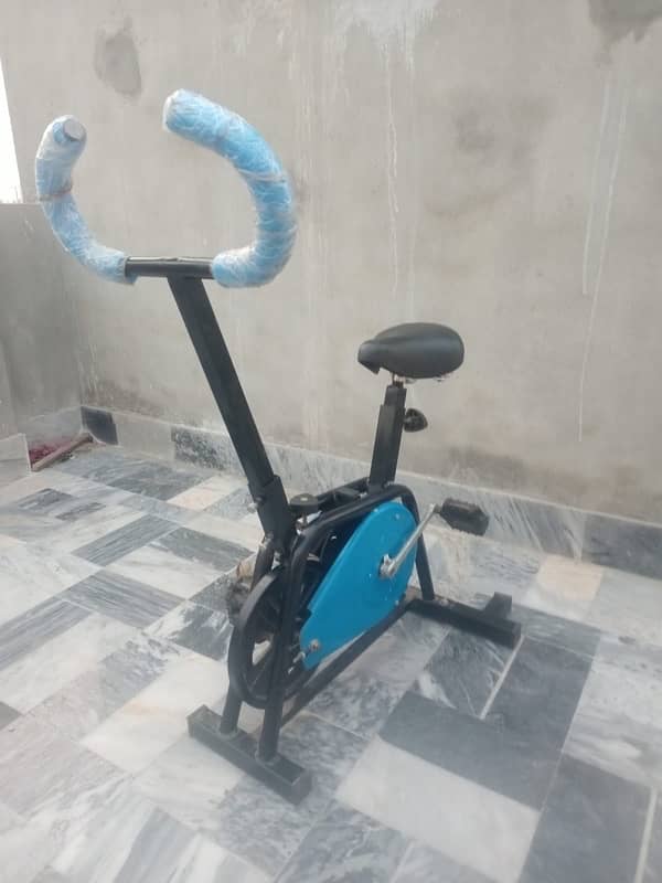 Exercise Cycle in Excellent Condition - Perfect for Home Workouts! 1