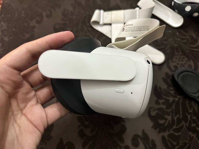 META/OCULUS Quest 2 128GB 11