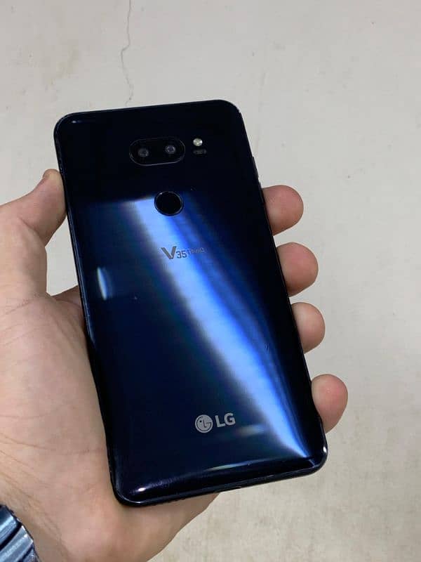 LG V35 ThinQ 2