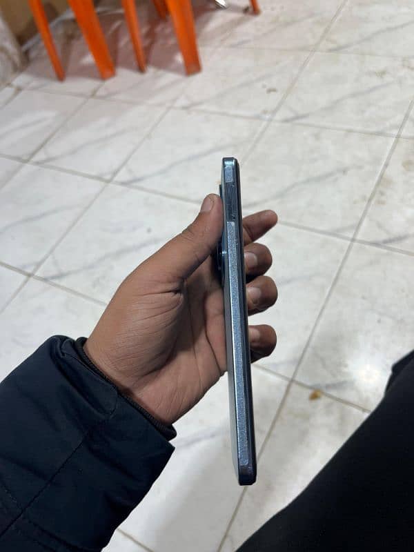 infinix Hot40 pro 12+256 5