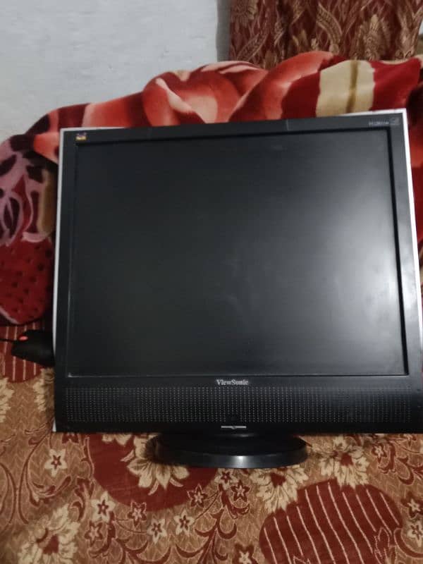 22 Inch LCD for Sale 3