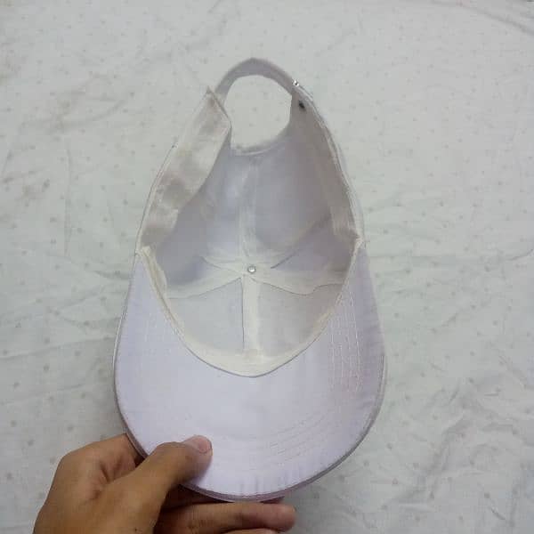 white cap new 0