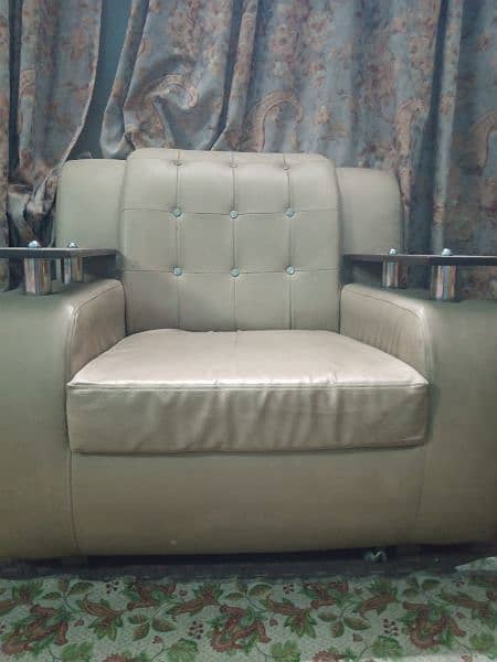 sofa set for sale okay condition 2