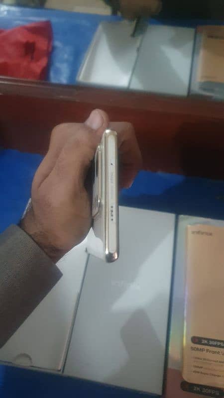 Infinix zero 30 pro 3