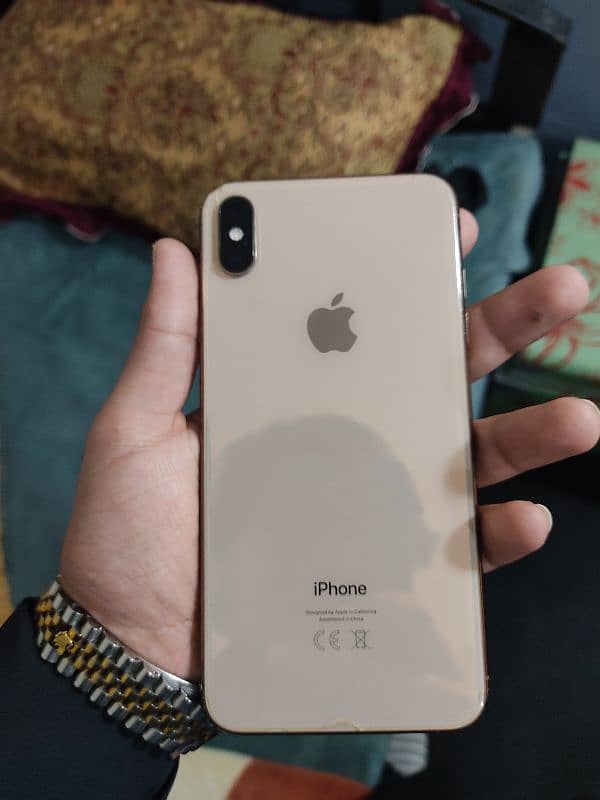 IPHONE XS MAX || 256 GB || GOLDEN COLOUR 4