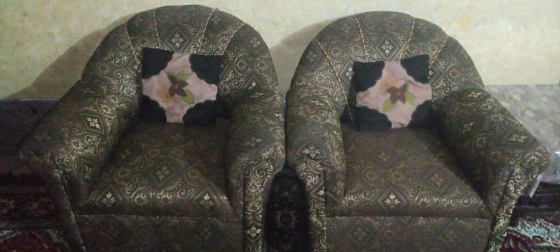 sofa set in new condition 10/10 5