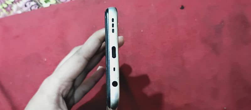 OPPO A16 with box & charger available 3