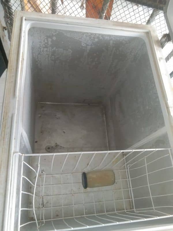 Dawlance Deepfreezer/Fridge for Sale 1