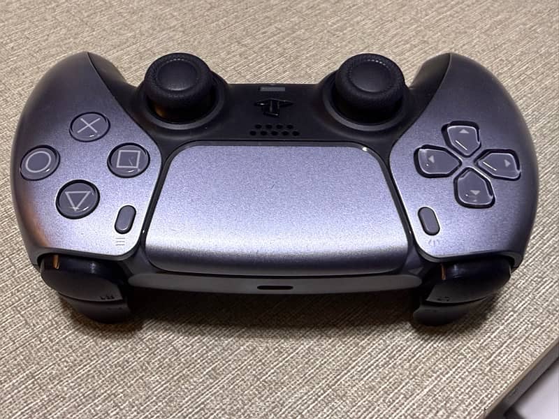 PS5 Controller Sterling Silver 0