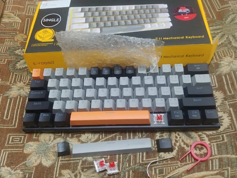 Eyosoo z11 Gaming Mechanical 60% keyboard 1