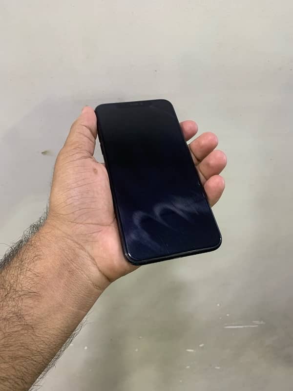 iphone 11pro max 256GB PTA approved with box 4