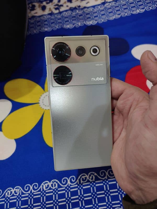 Nubia Z50 ultra 3